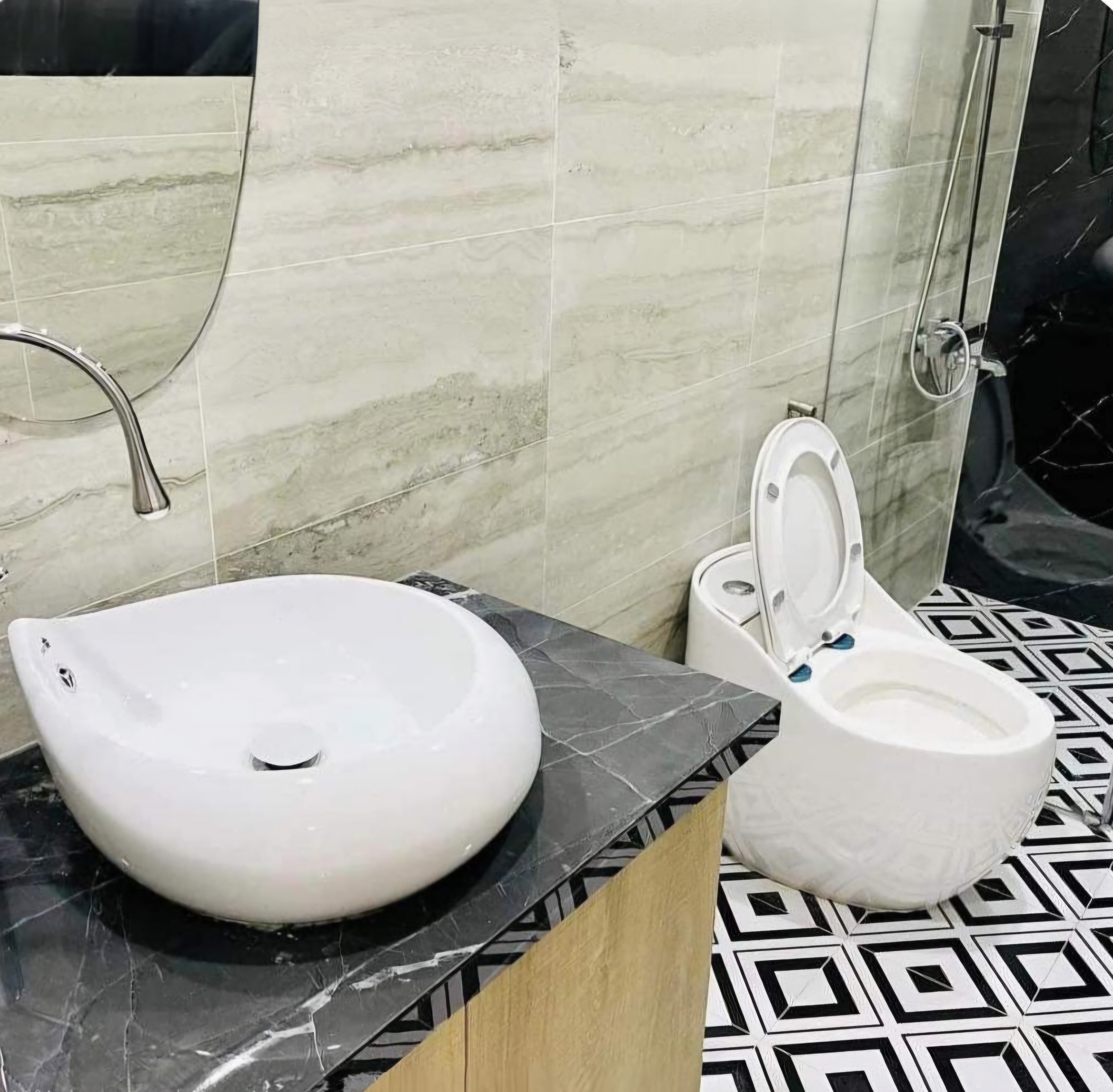 Cho thuê Nhà VP, Nhà Hàng, KD, Xã Đàn, thang máy; vỉa hè 113m2* 5T- 47 Tr - Ảnh 2